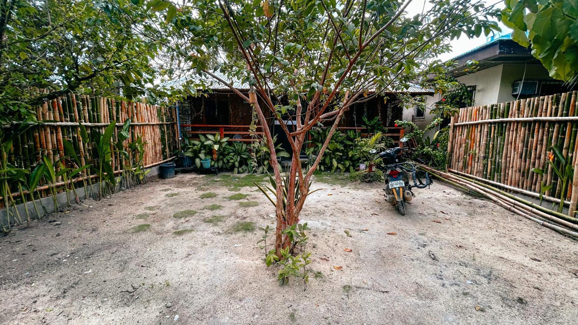 Islo Hut Kaliwa Hotel General Luna  Buitenkant foto